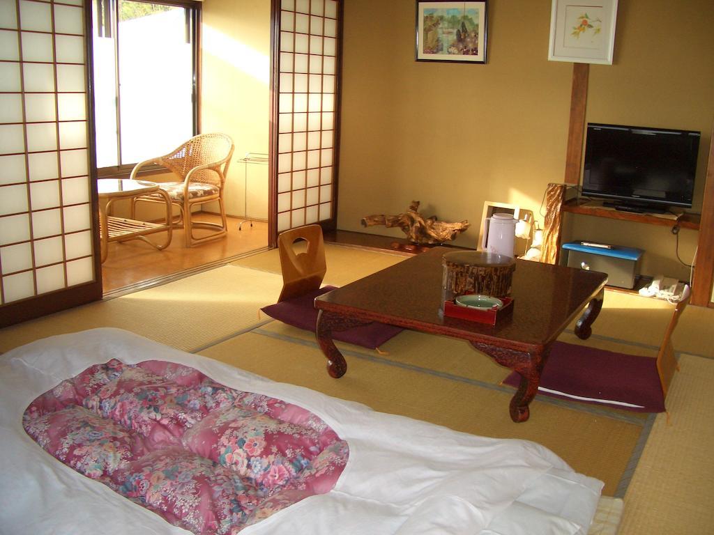 Tomitaya Ryokan Bekkan Matsumoto Habitación foto
